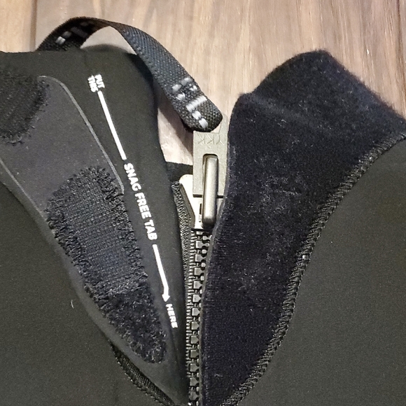 Women's Axis Back Zip Black Full-Length Wet Suit 3/2mm - Picture 10 of 16